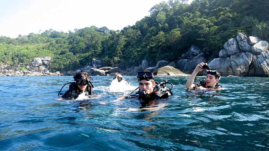 Discover scuba diving Phuket Rawai