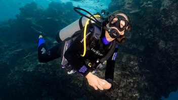 Discover scuba diving Phuket Rawai