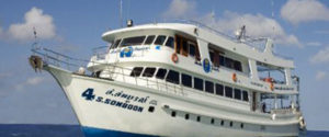 Liveaboard Somboon 4 at Similan island Thailand