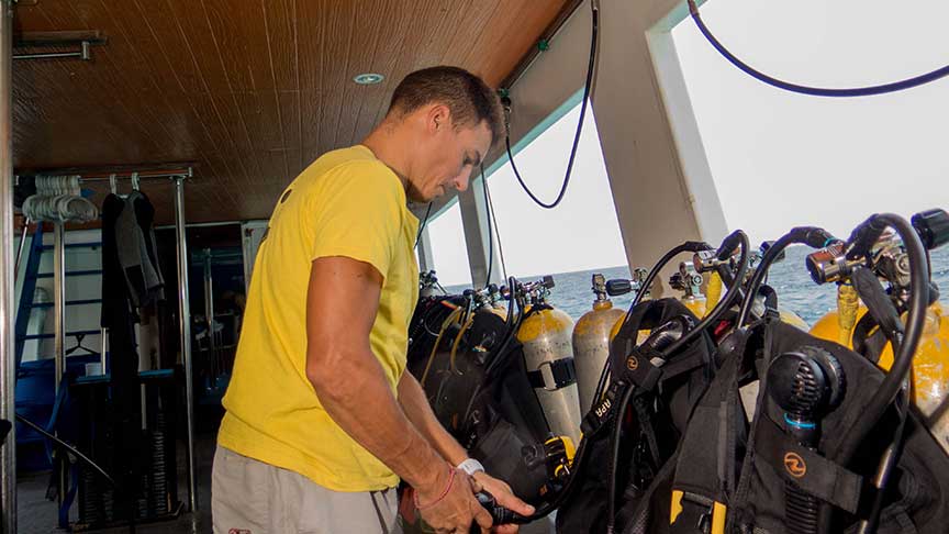 Learn-to-scuba-diving-phuket