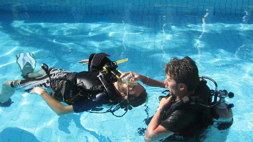 learn rescue diving course phuket