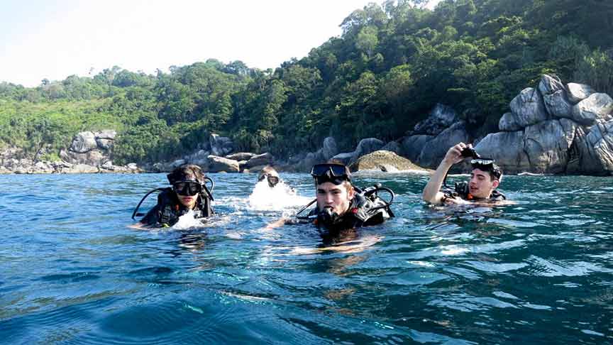 Discover-scuba-diving-phuket-rawai